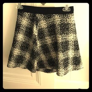 BCBG Size 0 skirt  (brand new, tag still on)